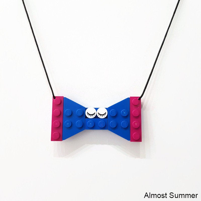 Brick bow necklace