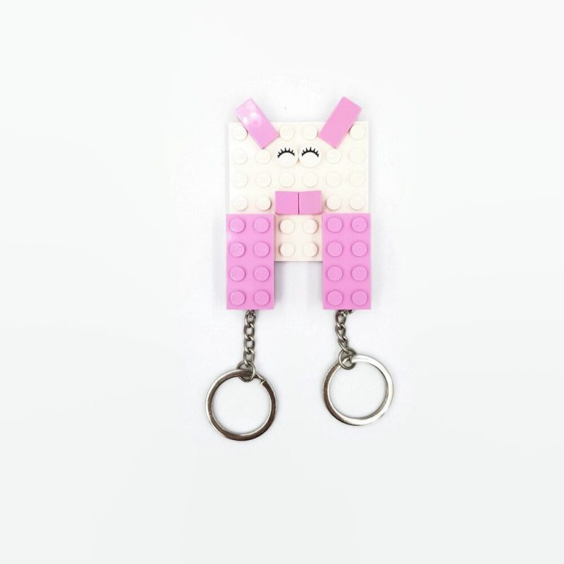 Magnet keyholder with keychains